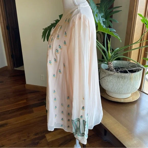 Sundance Embroidered Boho Silk Long Sleeve Peasant Blouse with Tie Neck - Picture 2 of 13